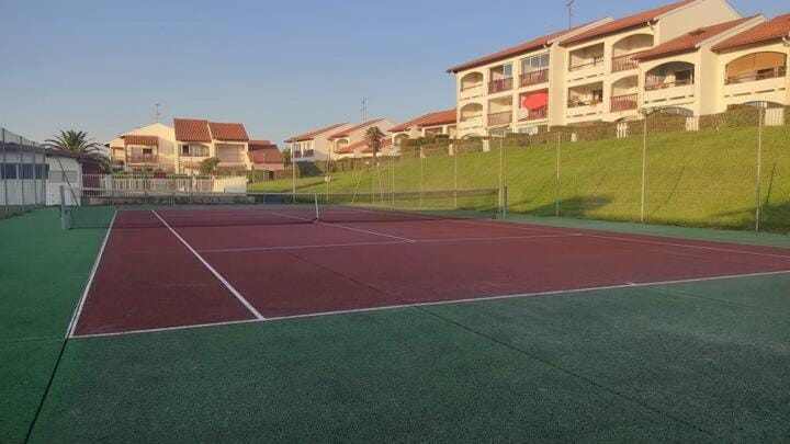 Tennis court