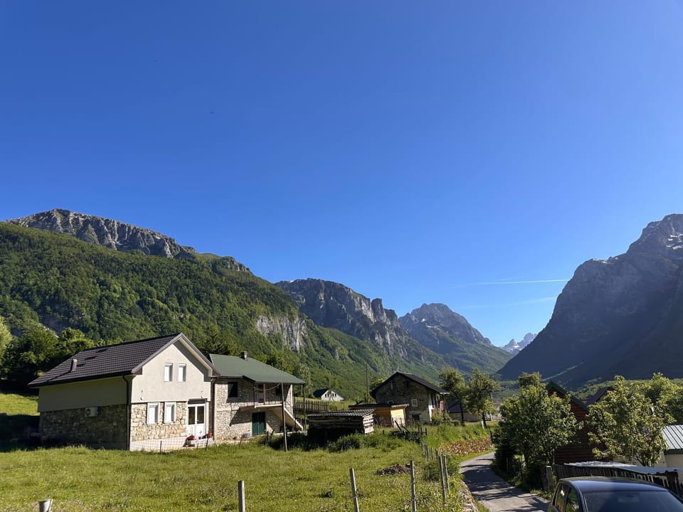 Spring, Day, Neighbourhood, Natural landscape, Mountain view