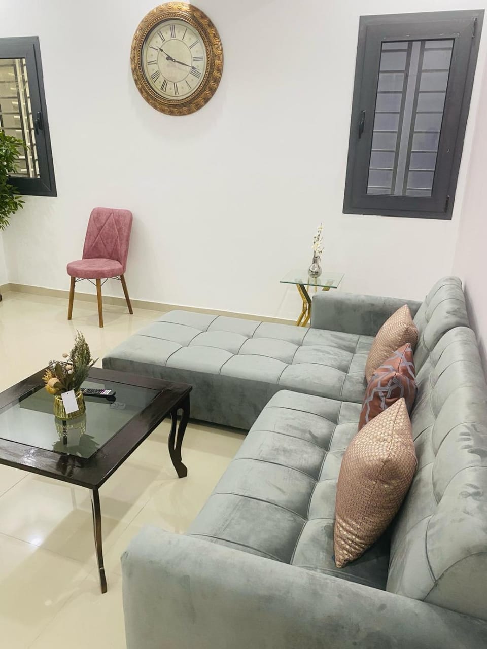 Living room, Seating area