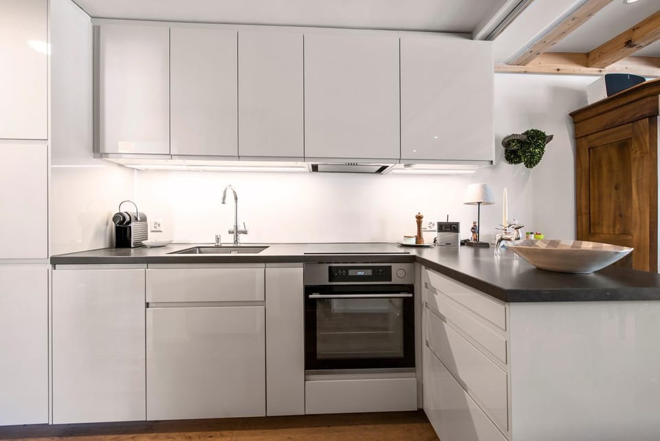 Kitchen or kitchenette, dishwasher, pet friendly, stove