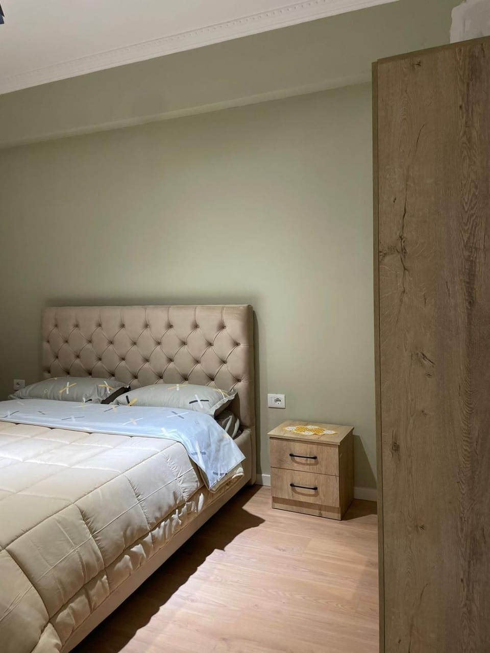 Villa VSV:Second Flat+Parking Apartment in Tirana County, Albania