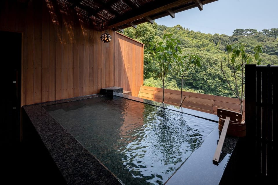 Bathroom, Balcony/Terrace