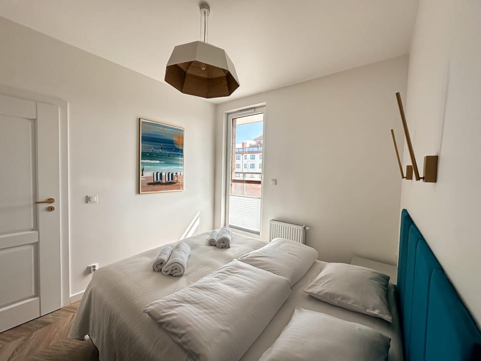 Bed, Balcony/Terrace, Bedroom