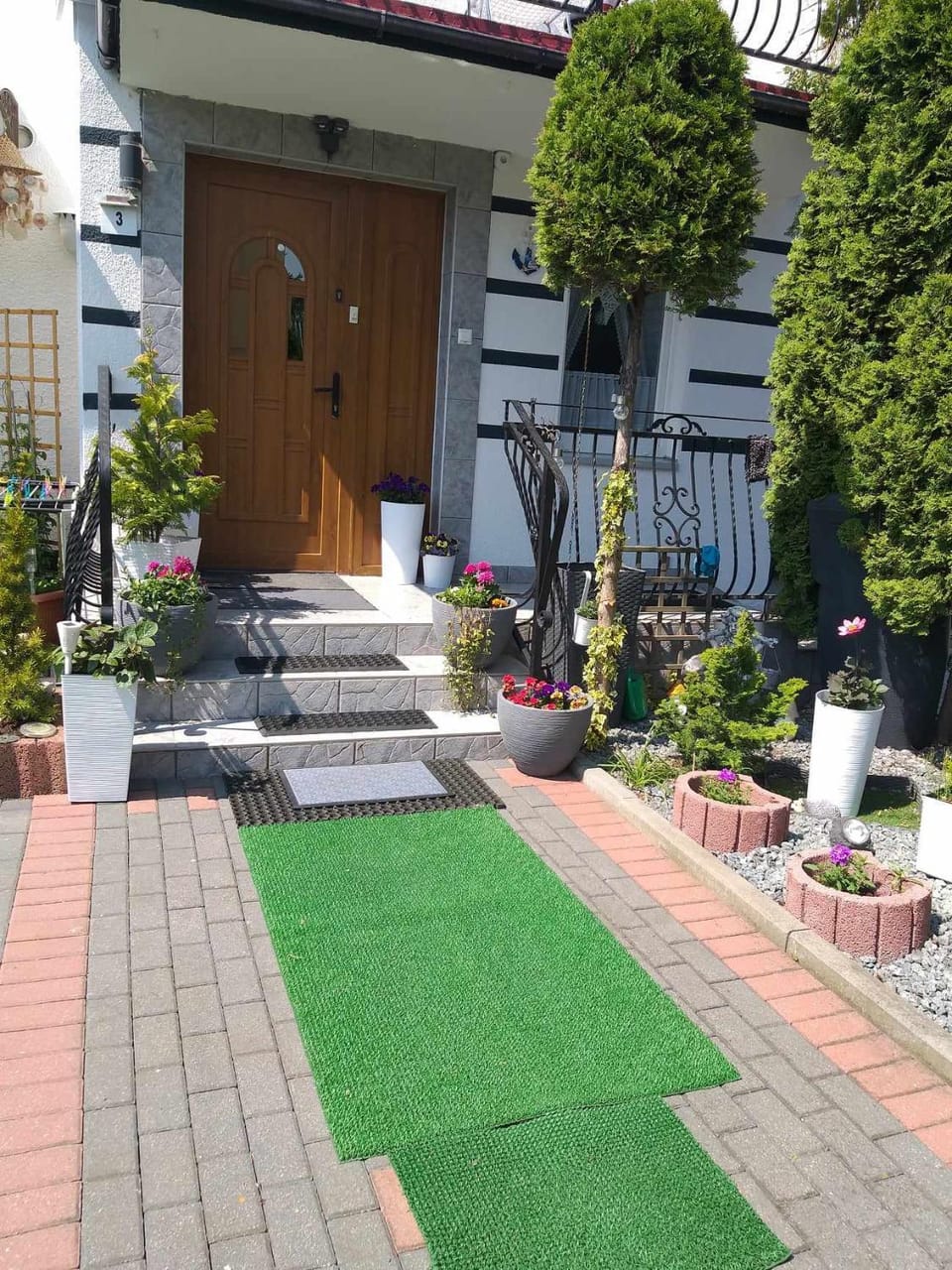 Property building, Garden view