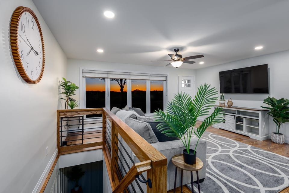 TV and multimedia, Living room, Seating area