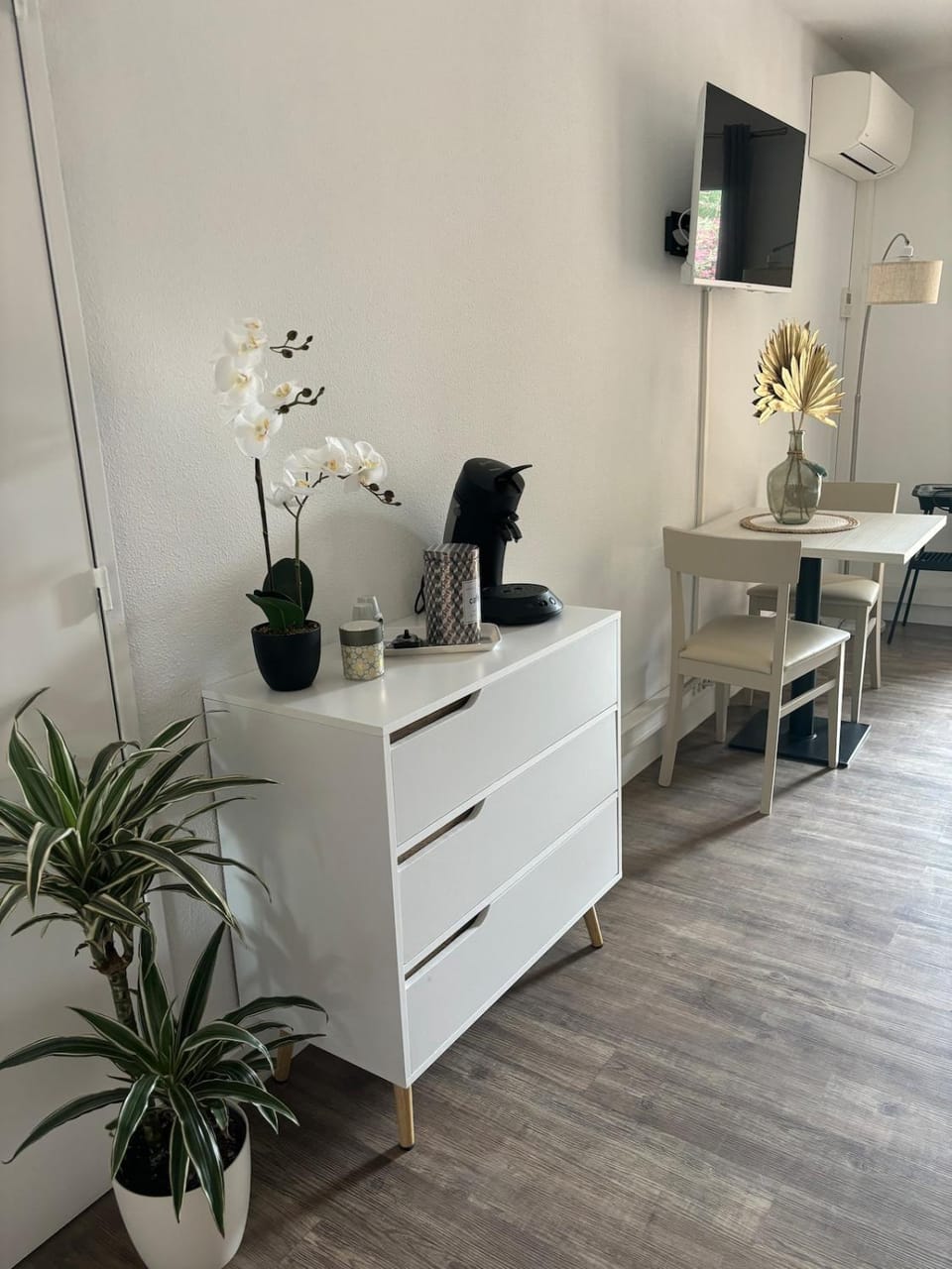 Logements T1 et T2 - Les Hameaux de Camargue Apartment in Arles