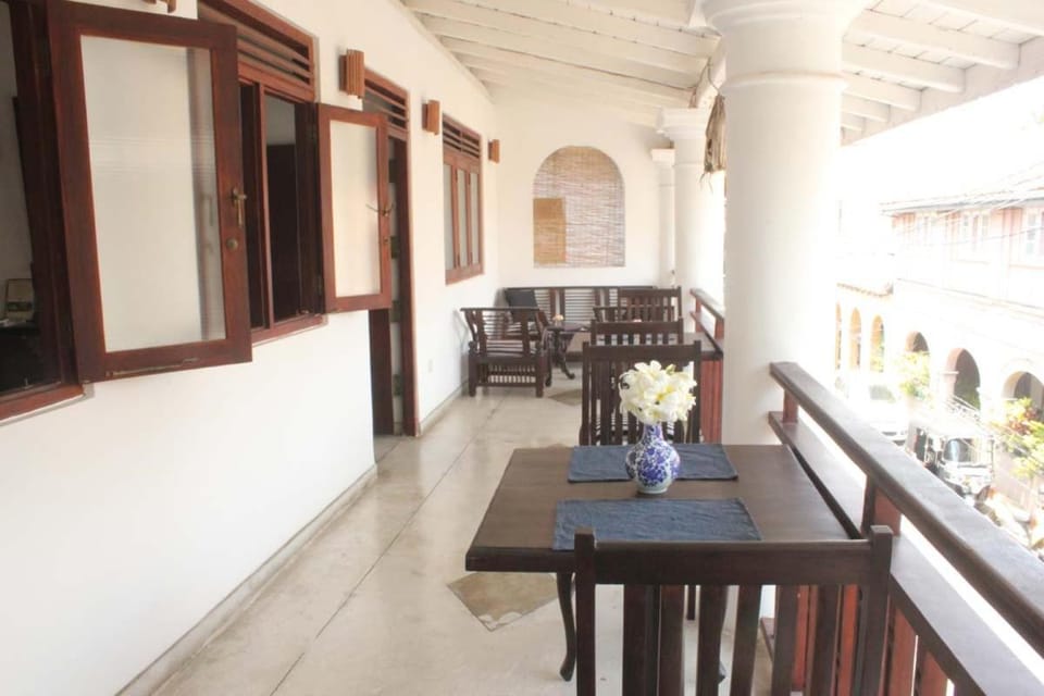 Pedlar 62 Guest House Bed and Breakfast in Galle