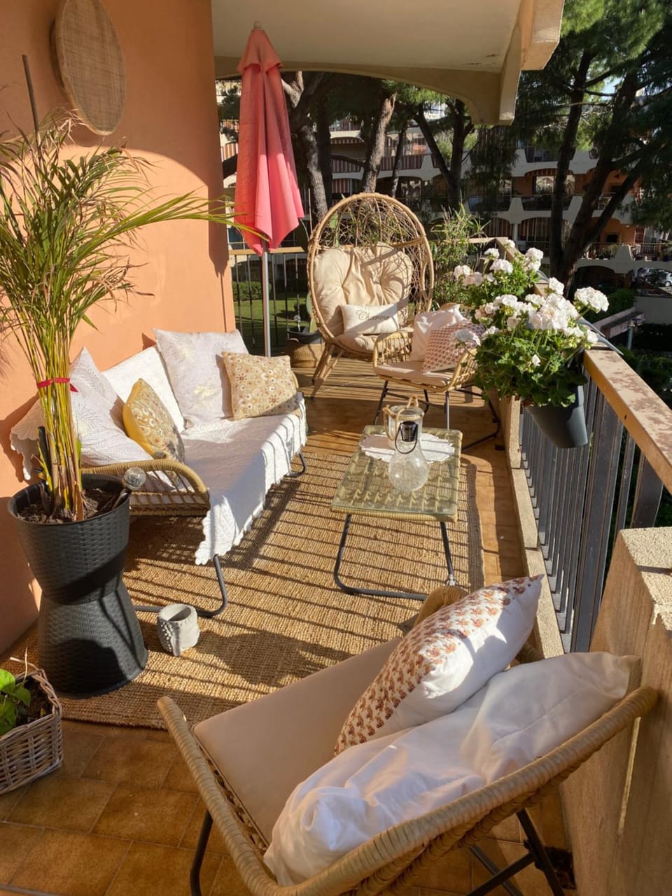 Bel appartement en résidence avec 3 piscines Apartment in Mandelieu-La Napoule