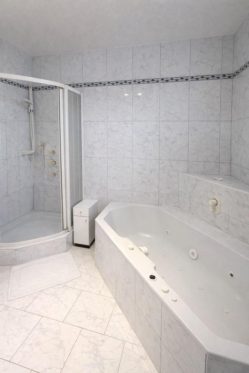 Hot Tub, Bathroom, Bath