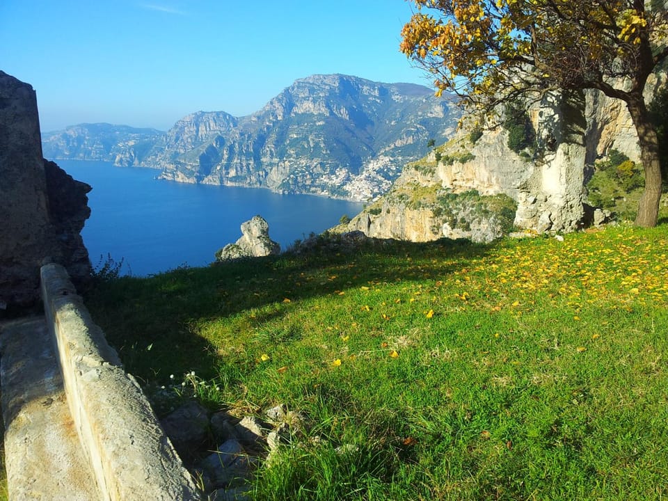 Nearby landmark, Natural landscape, Mountain view
