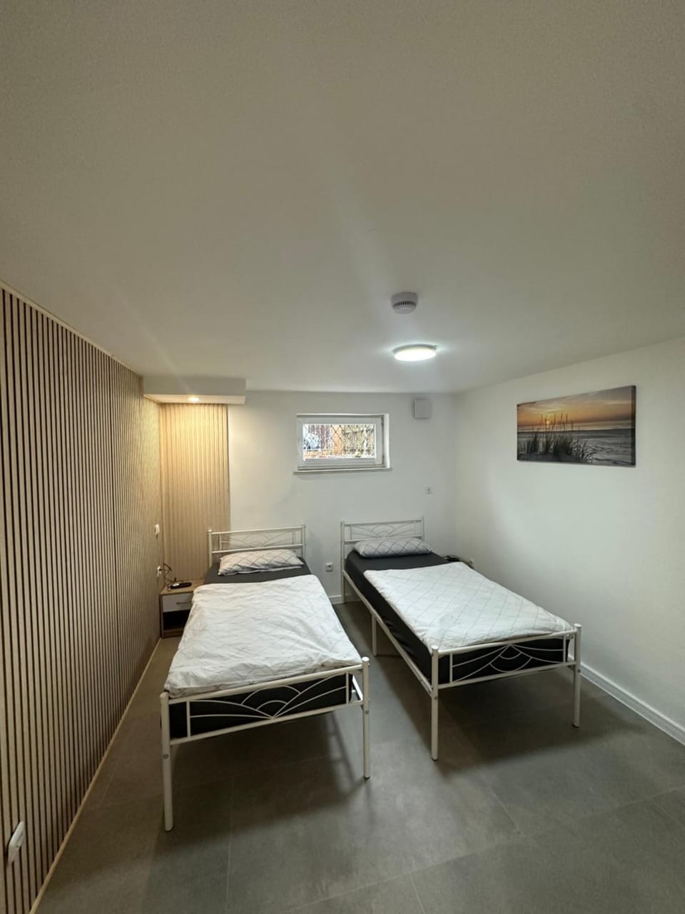 Charmante 2 Zimmer Souterrain Apartment in Hanover