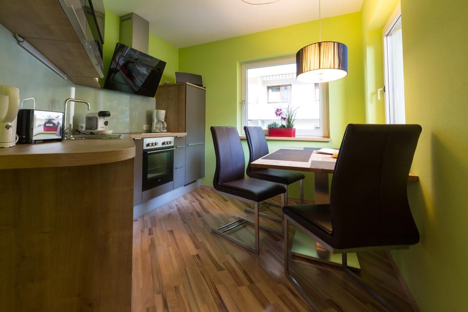 Decorative detail, Dining area