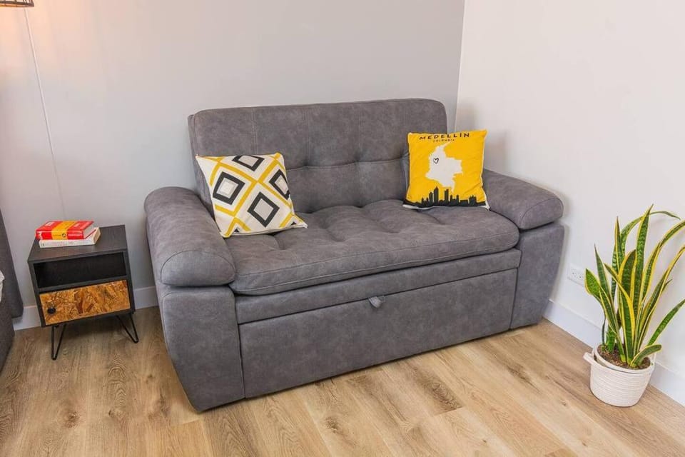 Poblado, Modern studio, coworking, A/C, Gym 1411 Apartment in Medellin