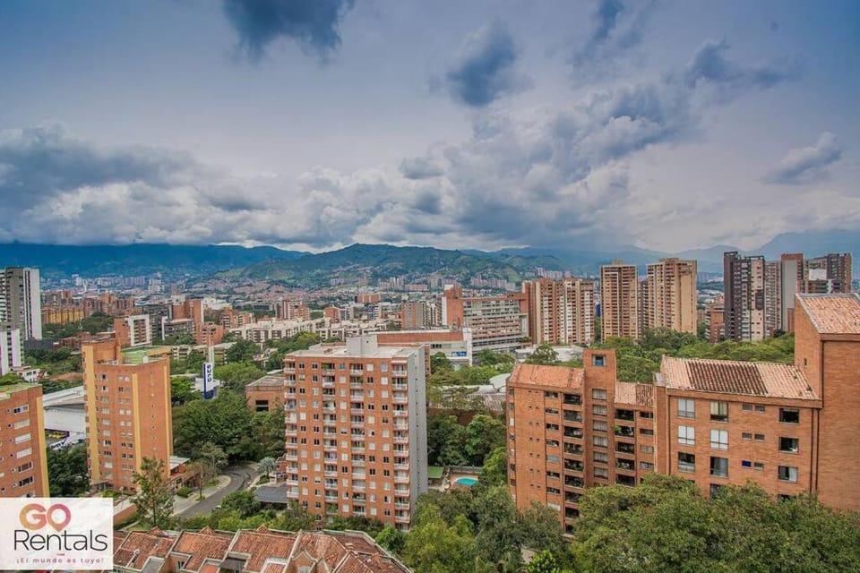 Cozy studio in Poblado, parking, NO FEE 1107 Apartment in Envigado