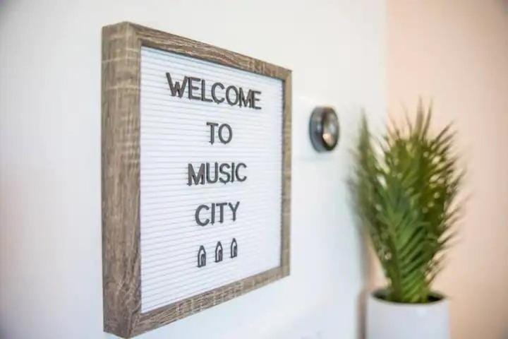 Logo/Certificate/Sign