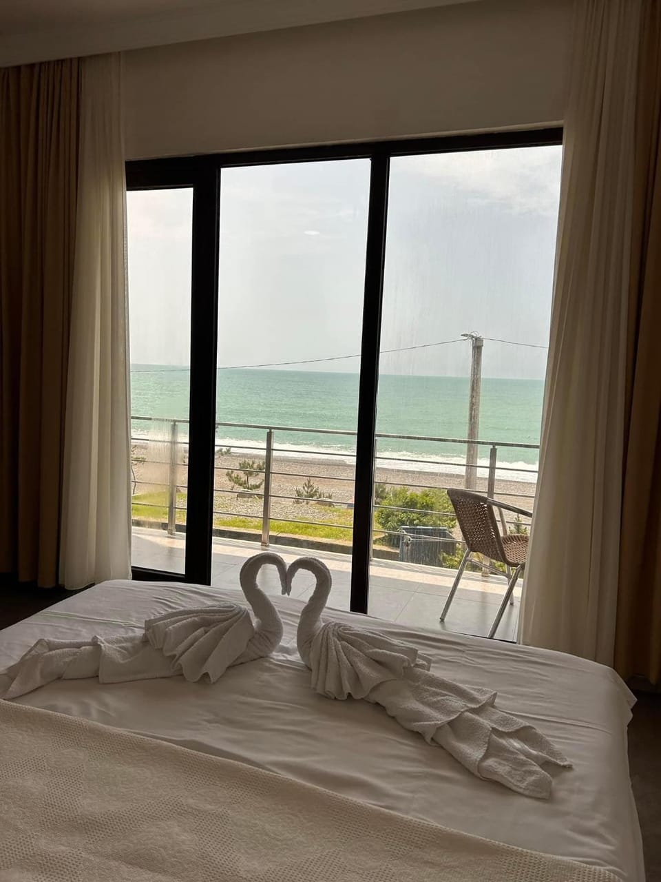 Bed, View (from property/room), Photo of the whole room, Beach, Bedroom, Sea view, towels