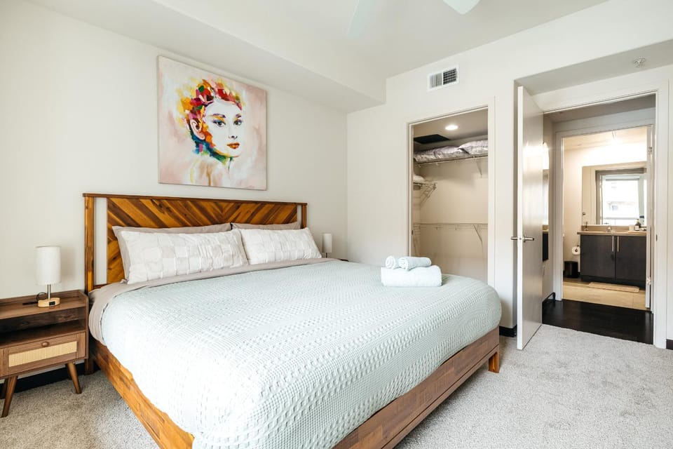 Charming Luxury Apartment with Pool view, Gym and parking Apartment in West Hollywood
