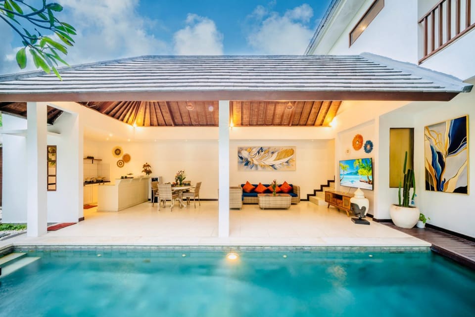 Patio, Living room, Seating area, Pool view, Swimming pool, Swimming pool, sunbed