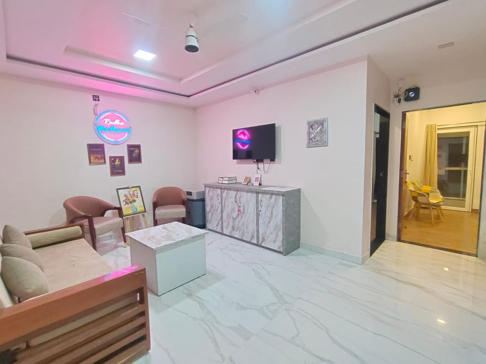 Communal lounge/ TV room, Living room