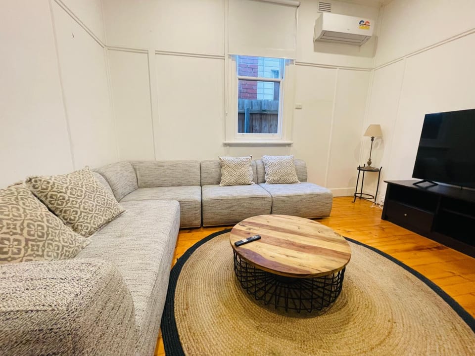 D114 Victorian Central Stay House in Melbourne