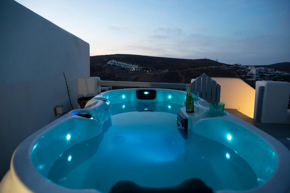 Seaview Mesonette with private Hot tub House in Decentralized Administration of the Aegean