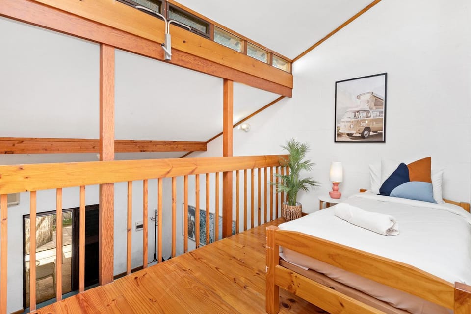 15 Cottesloe - steps from beach - sleeps 3 Apartment in Perth