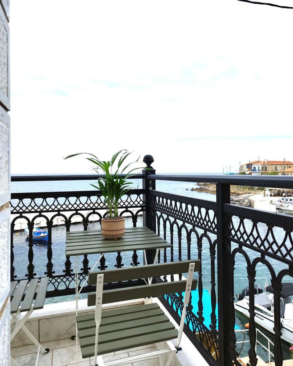 View (from property/room), Balcony/Terrace, Sea view