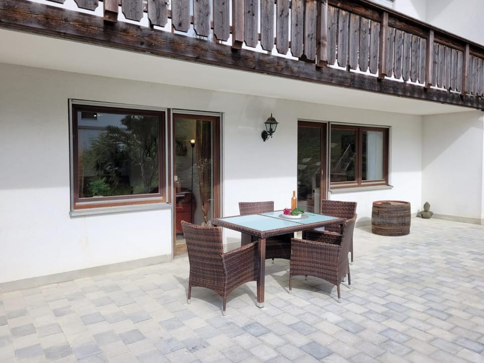 Garden, View (from property/room), Balcony/Terrace, Seating area