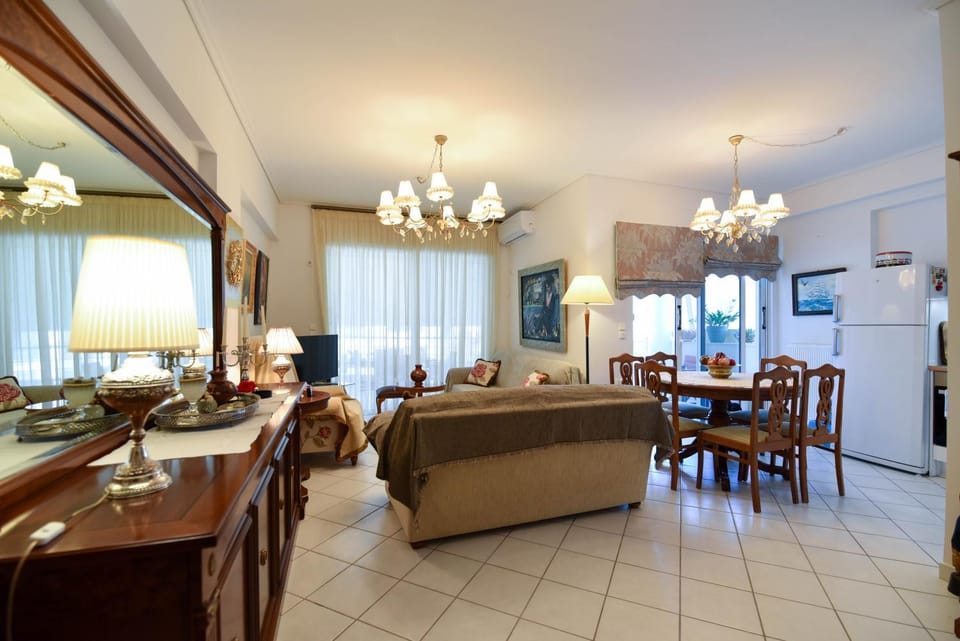 Living room, Seating area, Dining area