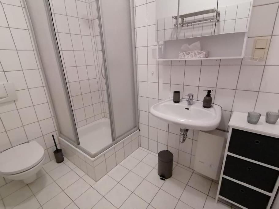Shower, Toilet, Bathroom