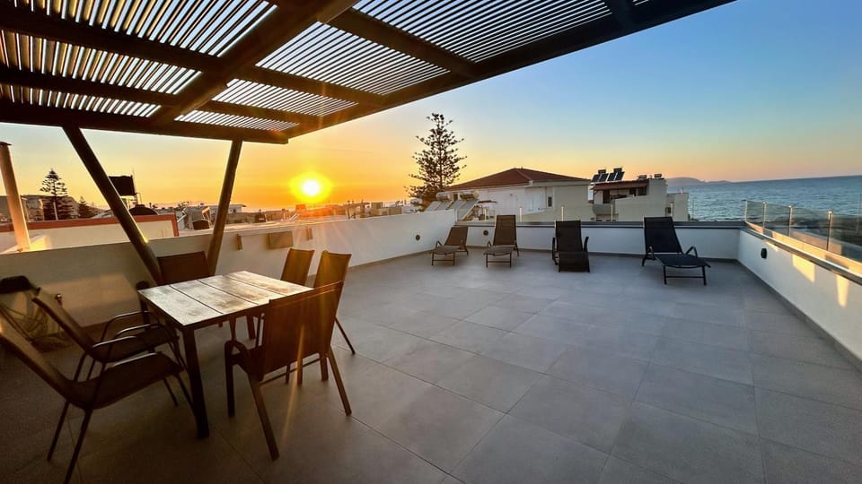 Day, Natural landscape, View (from property/room), Balcony/Terrace, Sea view, Sunrise, Sunset