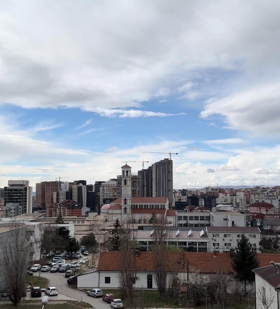 Property building, Bird's eye view, City view, Street view, Location