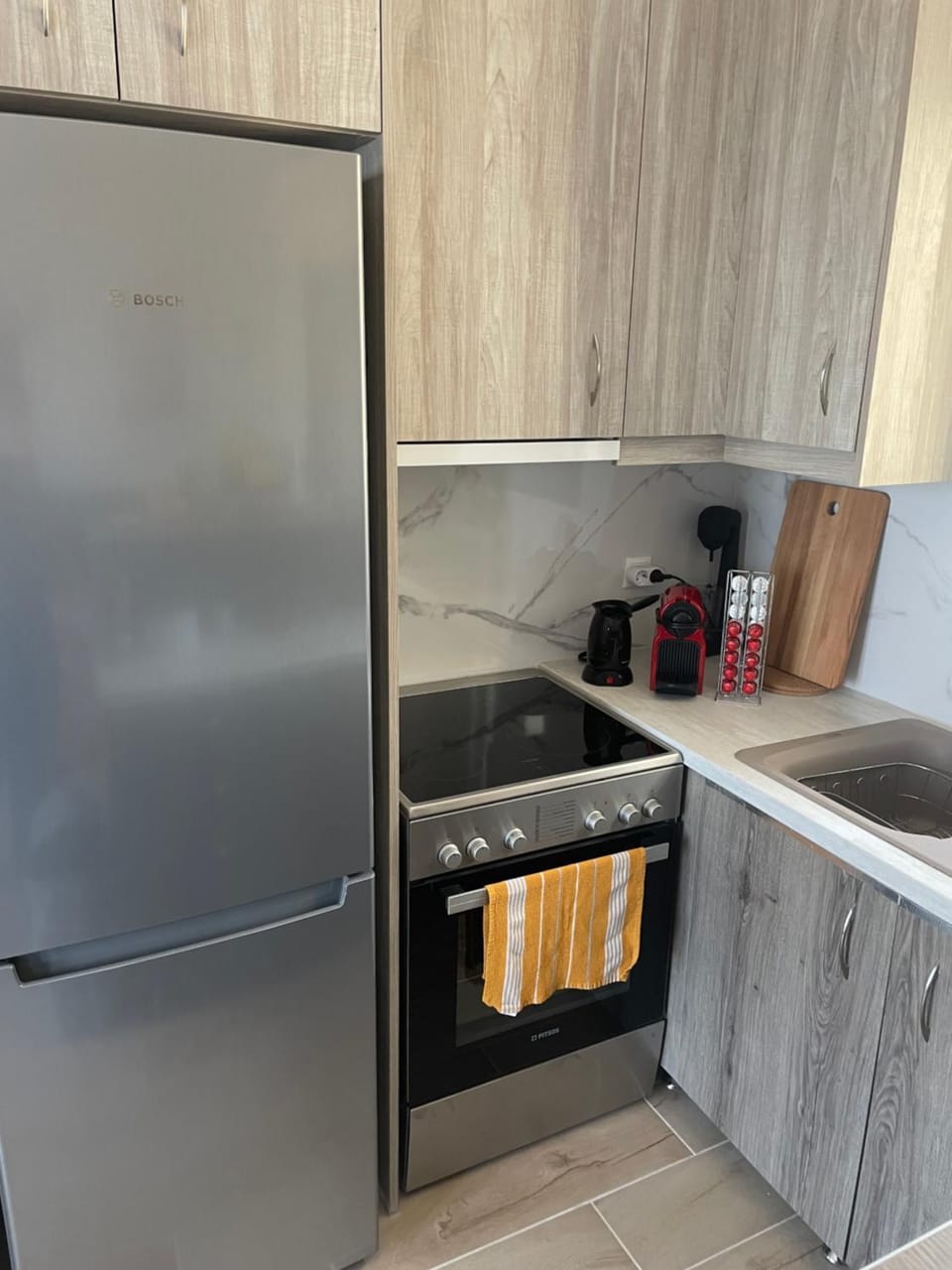 Coffee/tea facilities, pet friendly, stove
