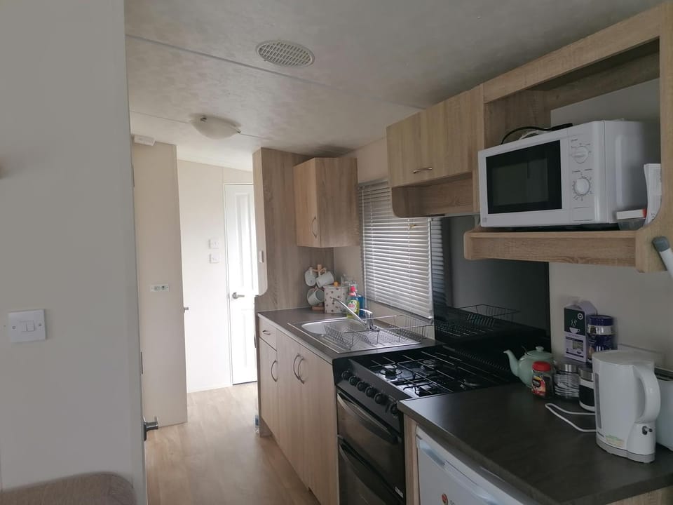 Kitchen or kitchenette, minibar, pet friendly, stove, toaster