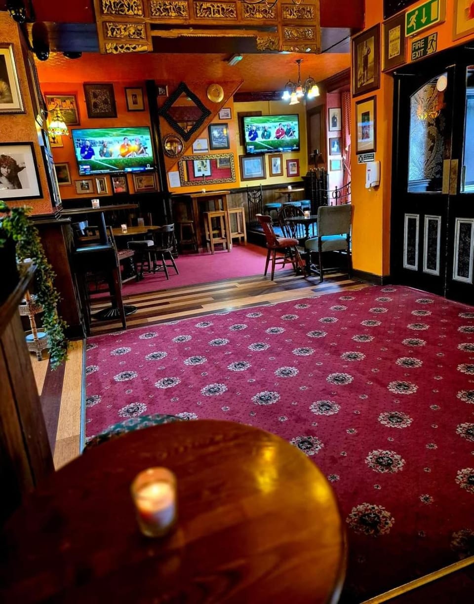 Lounge or bar