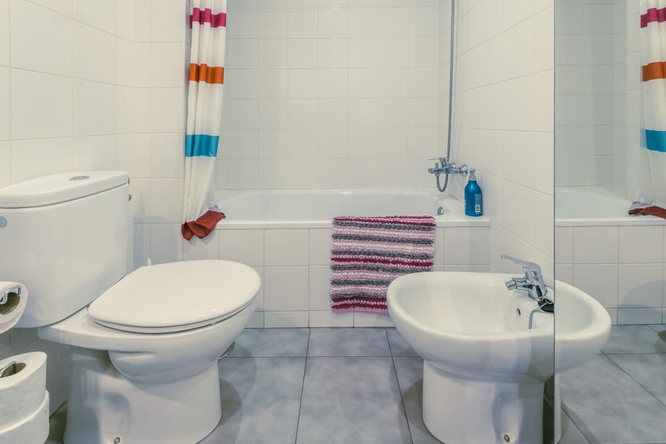 Shower, Toilet, bidet
