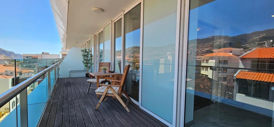 Day, Natural landscape, View (from property/room), Balcony/Terrace, Mountain view