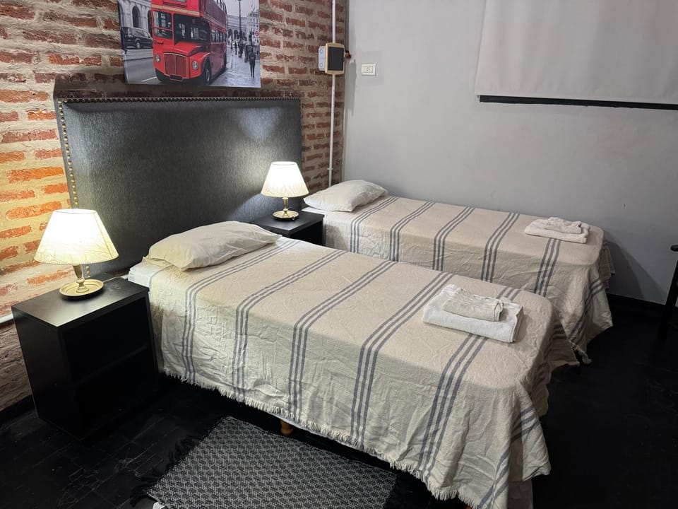 FA Temporarios 2 - Monoambiente zona Cardiológico - cochera Apartment in Corrientes