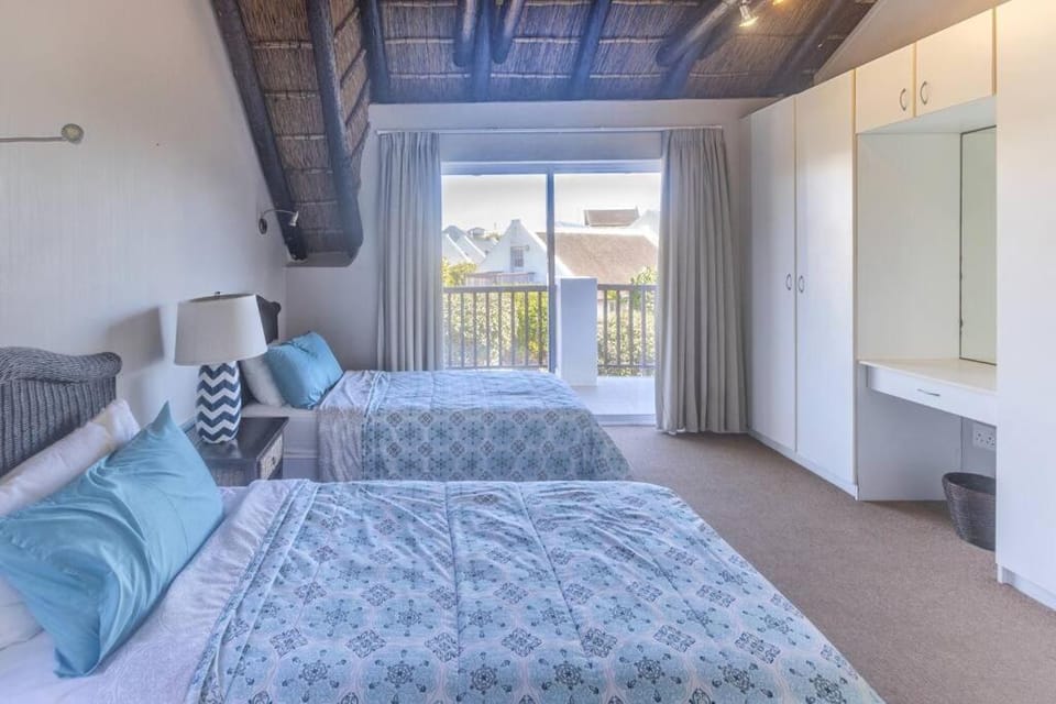 Compact & Comfortable in the Cape St Francis Resort House in Eastern Cape