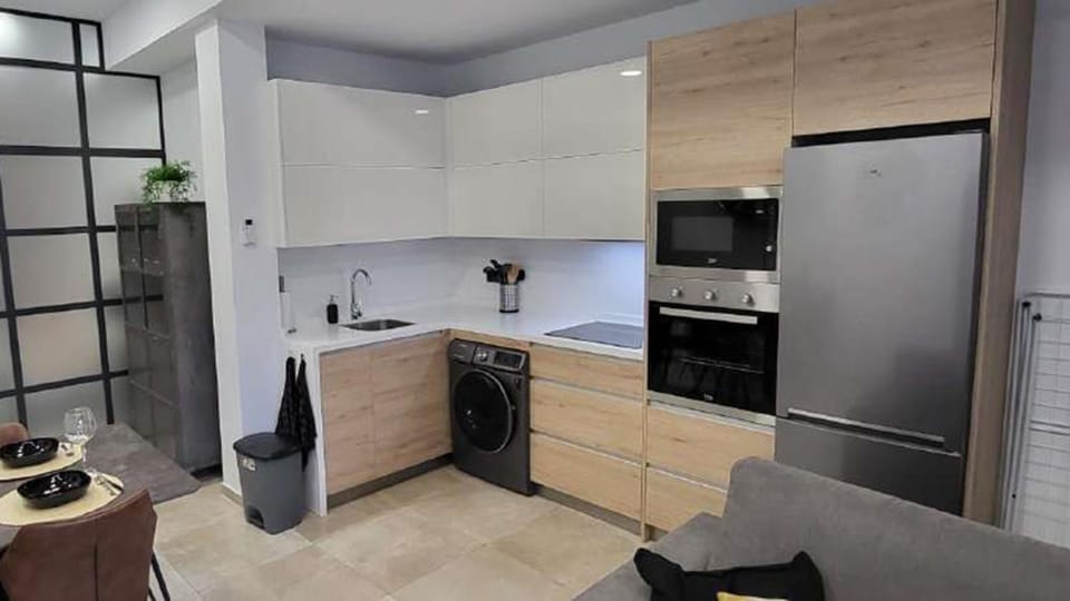 Kitchen or kitchenette, minibar, pet friendly, stove