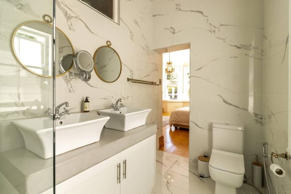 Charles Manor House in Cape Town