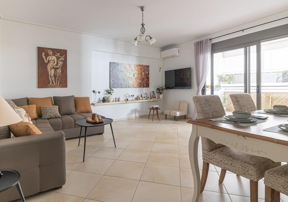 Elegant Apt 50meters Close Acropolis Apartment in Athens