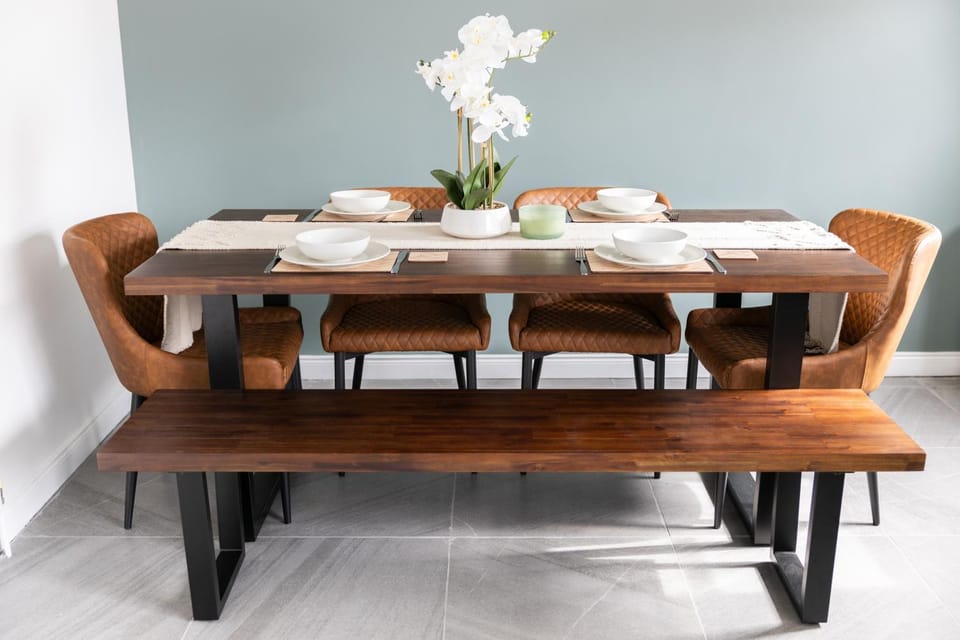 Dining area, kitchen