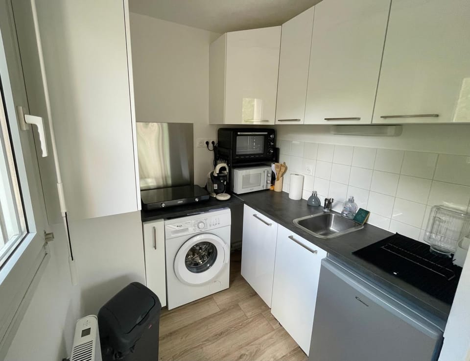 Appartement avec Loggia et Parking privé Apartment in Normandy
