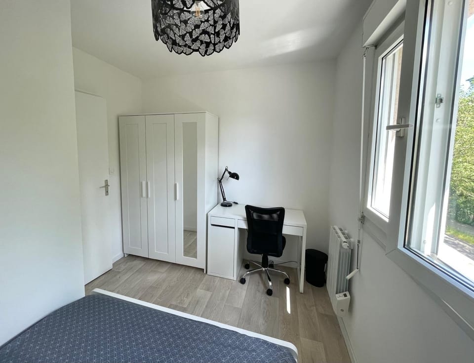 Appartement avec Loggia et Parking privé Apartment in Normandy