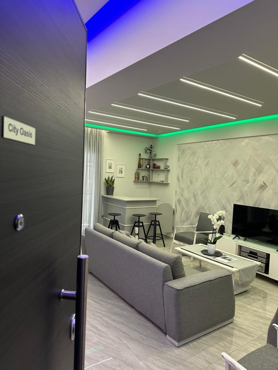 TV and multimedia, Living room, Seating area