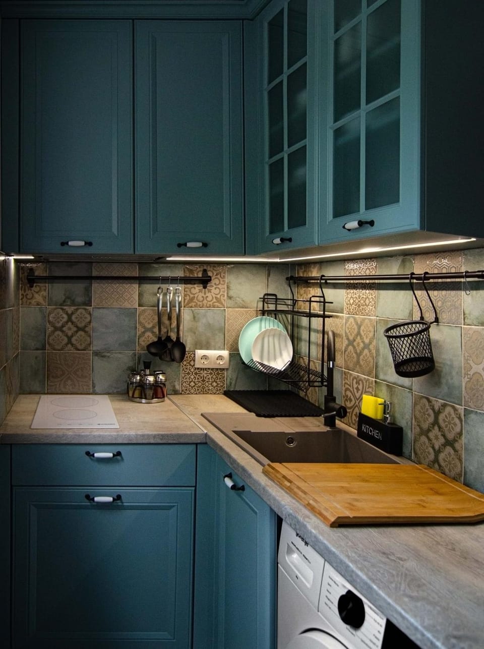 Kitchen or kitchenette, kitchen