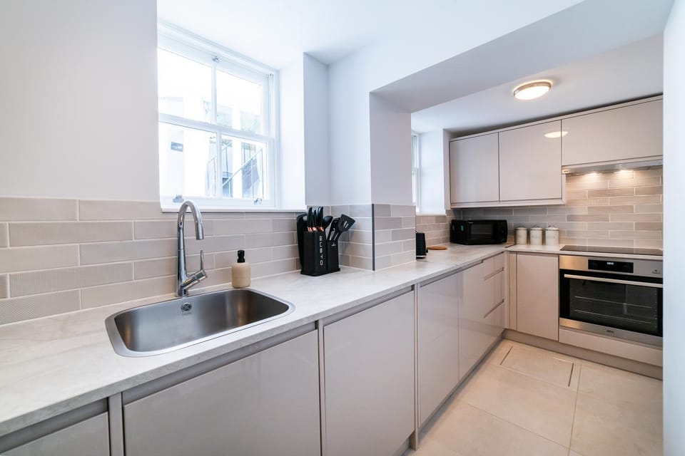 Kitchen or kitchenette, minibar, pet friendly, stove