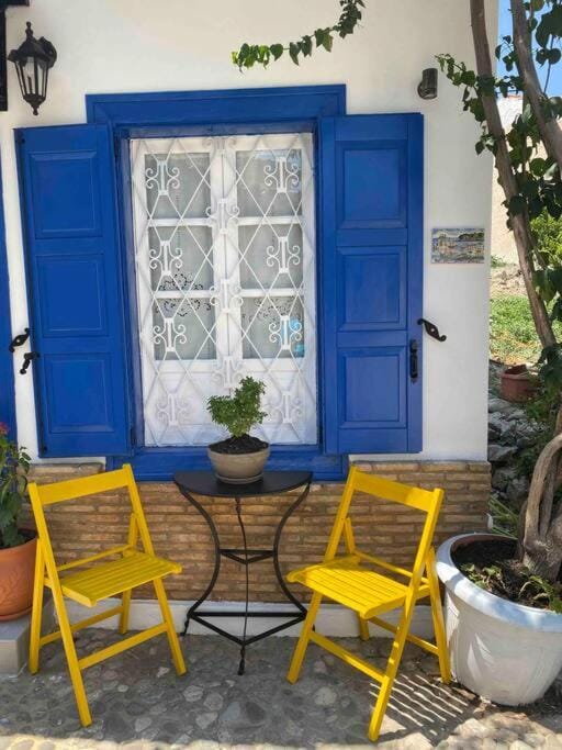 Zoe’s & Patty’s Guest House Apartment in Peloponnese, Western Greece and the Ionian