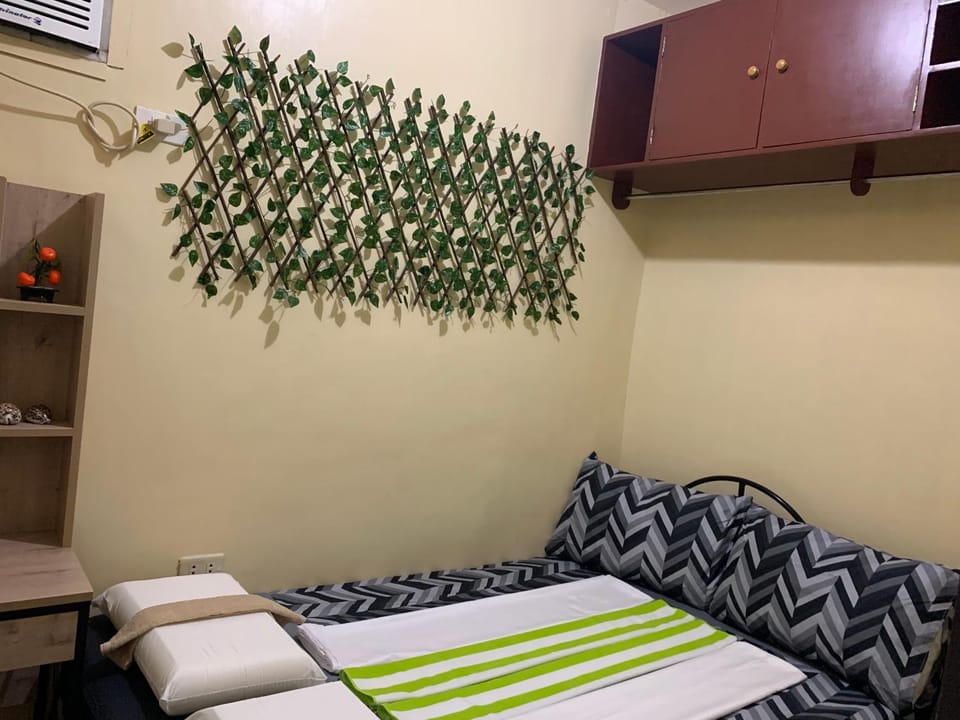 Bed, Bedroom, air conditioner